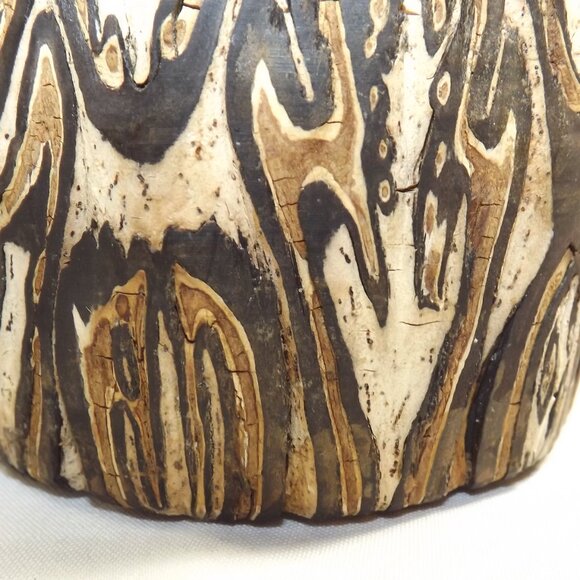Vintage Ponga Wood Vase from Black Mamaku Tree Fern, New Zealand - Picture 3 of 9